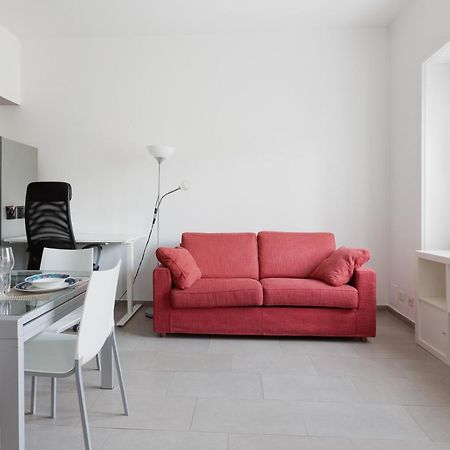 Apartamento Cozy Apt With Balcony - Mm2 Sant'Agostino Milán Exterior foto