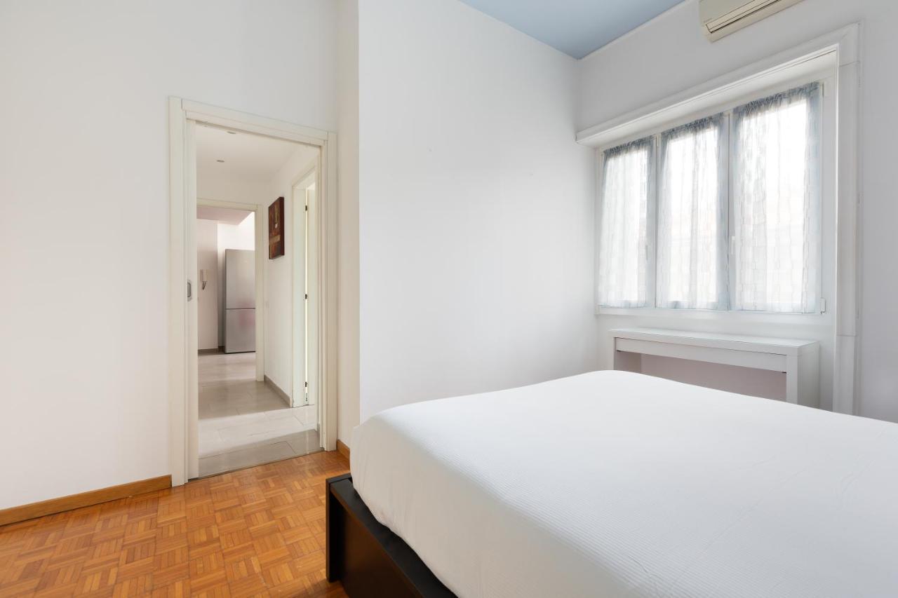 Apartamento Cozy Apt With Balcony - Mm2 Sant'Agostino Milán Exterior foto