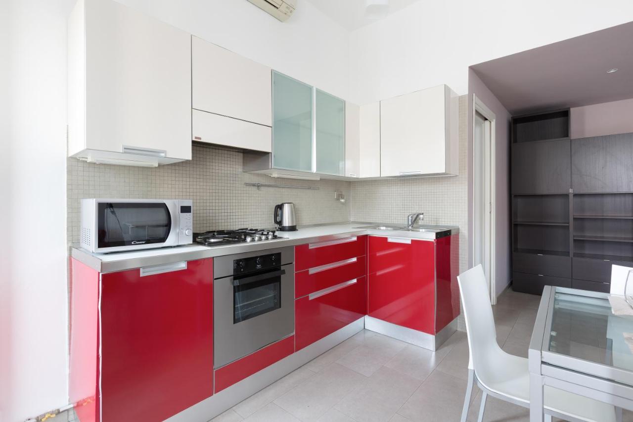 Apartamento Cozy Apt With Balcony - Mm2 Sant'Agostino Milán Exterior foto